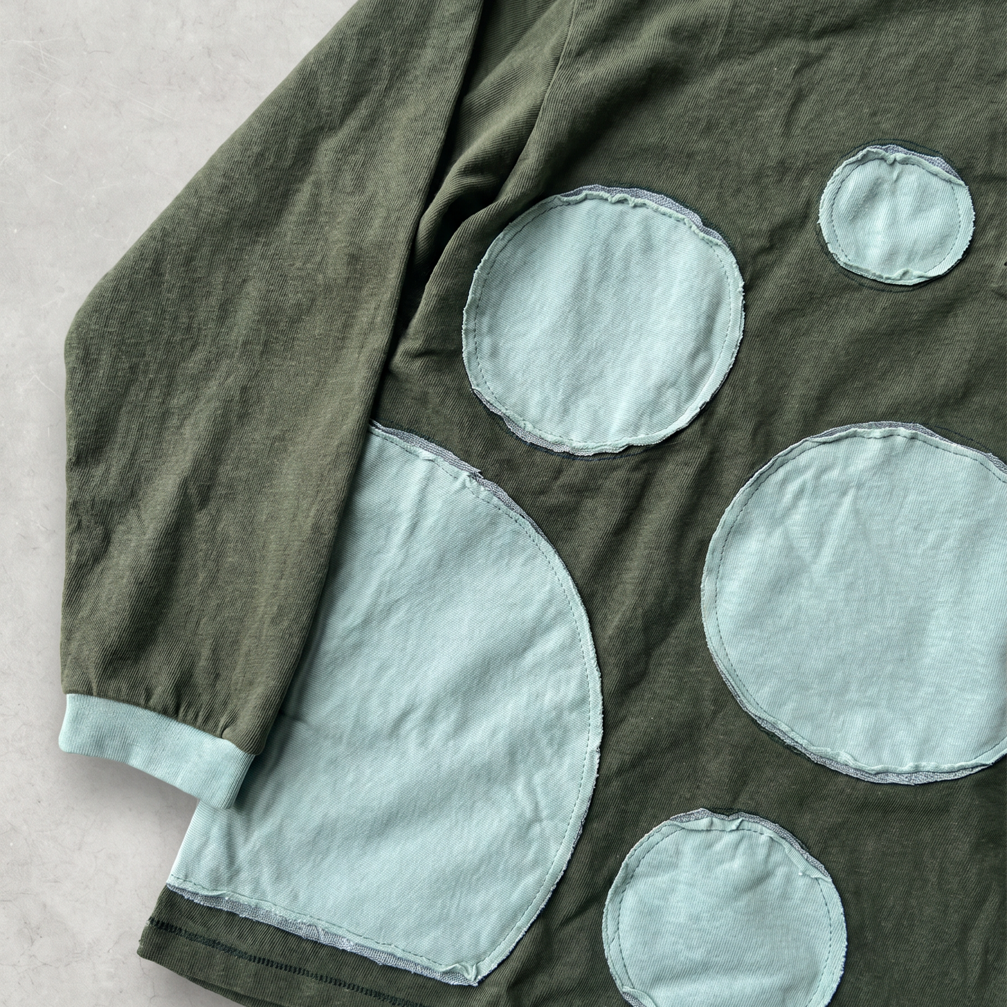 "hiking" tee (sage)