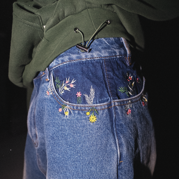 "overgrowth" jeans